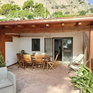 villa-caterina-palermo.sicilyhotelsitaly.net/