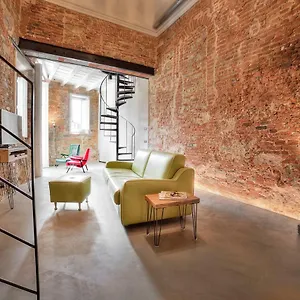 stone-walls-deluxe-florence.it-tuscanyhotel.com/
