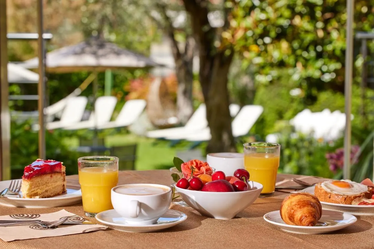 Eco Hotel Ariston マルチェージネ